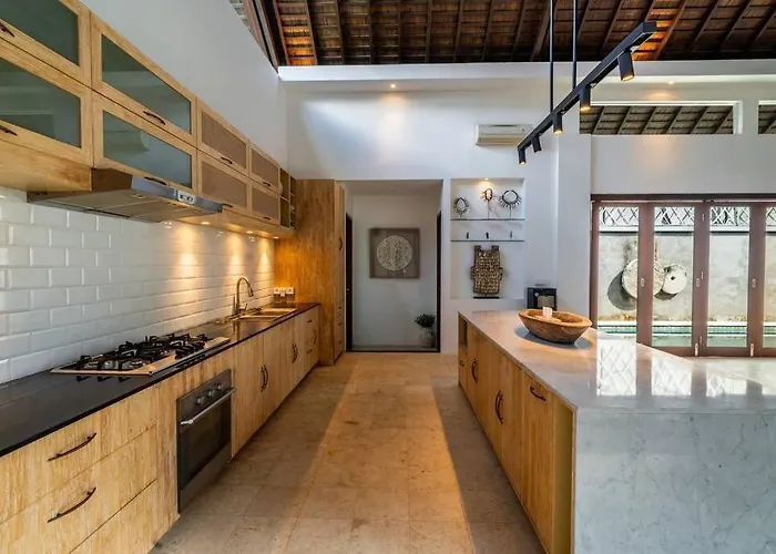 Ocean Breeze -4br In Villa Canggu